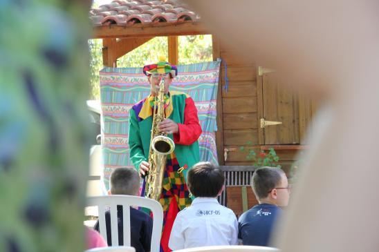 Magicien pour enfants, à domicile, sur scène